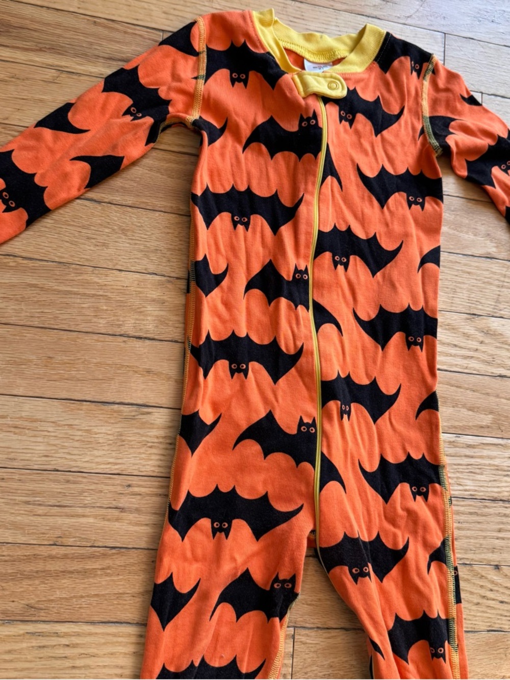 Hanna Andersson Kids Orange Black Bat Organic Cotton Zip Sleeper Pajamas Size 90